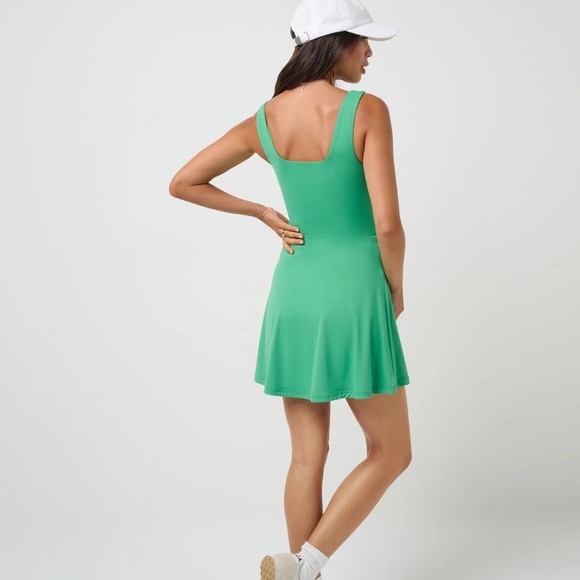 Women’s TRAVIS MATHEW The Night Bloom Dress- Greenbriar. Size Large - Picture 3 of 12